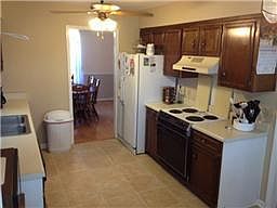 2nd image of 511 Summerfield Dr