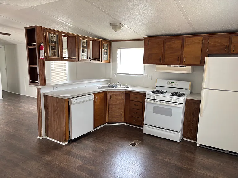 2511 S Bypass 35 #14 — Photo 4