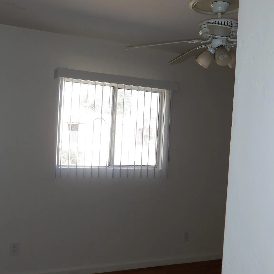 2 bed, 725 sqft, $1,100 — Photo 3