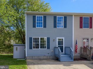33 Red Bird Ln, Gettysburg, PA 17325