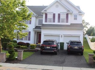 11 Yetman Ct, Sayreville, NJ 08872