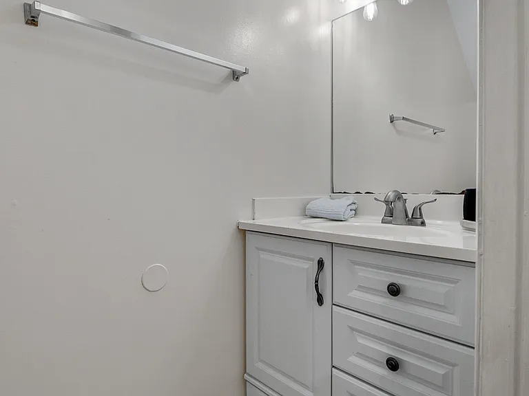 200 Elm Ave #15 — Photo 14