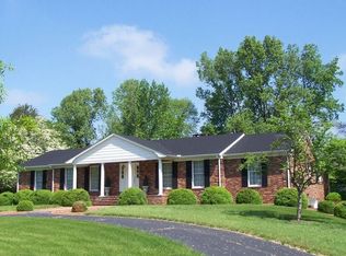 1030 Robin Ln, Cookeville, TN 38501