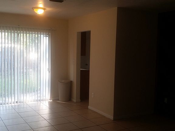 5th image of 1364 N Normandy Blvd