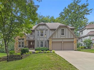 7524 Widmer Rd, Lenexa, KS 66216