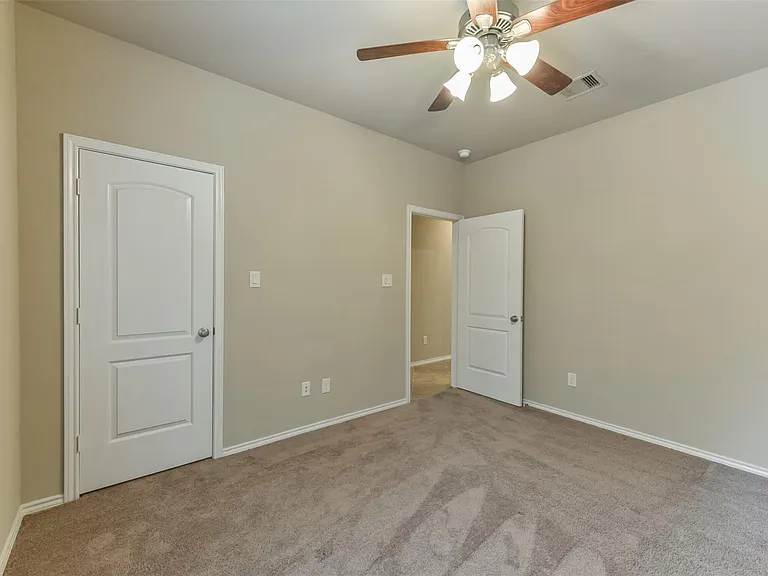 248 Clementine Ct — Photo 33