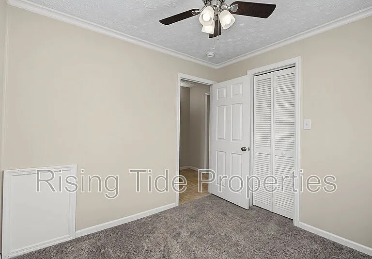 1607 Montgomery Ave — Photo 24