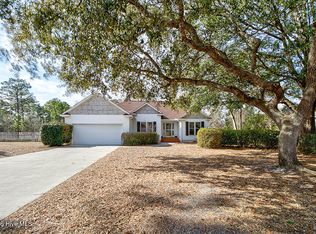 714 Summit Dr, Southport, NC 28461