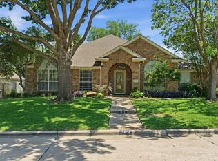 1213 Holly Hill Dr, Grand Prairie, TX 75052