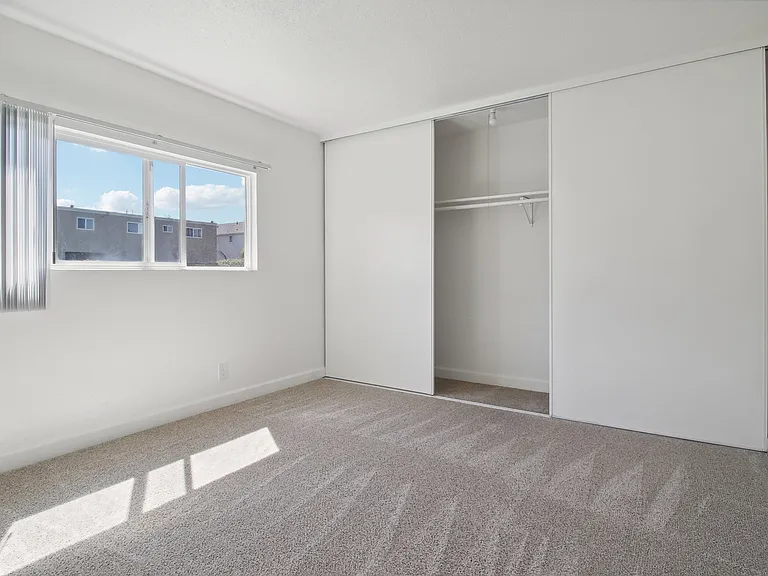 ALAMEDA PARK APARTMENTS — Photo 30