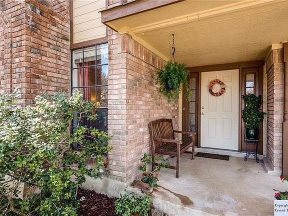 2nd image of 3709 Broughton
