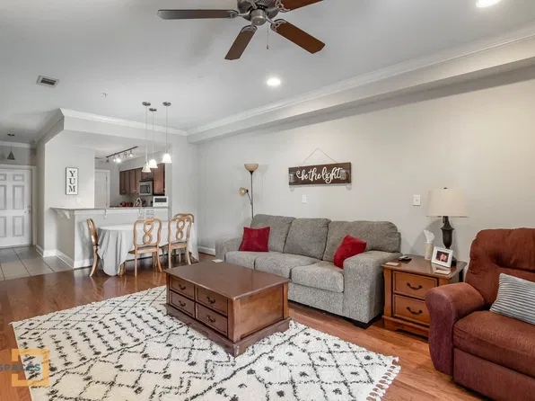 Traditions - 2 Bedroom(s)