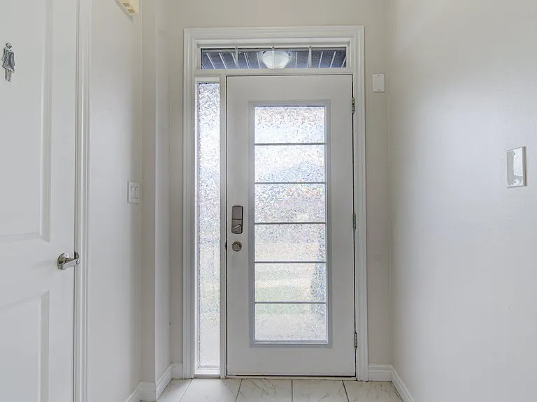 30 Baker Ln — Photo 4