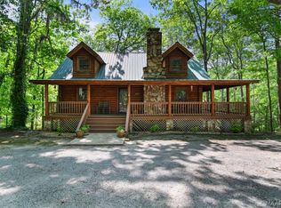 195 John Smith Dr, Deatsville, AL 36022