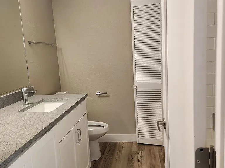 Sand Pebble Community *Renovated Units — Photo 123