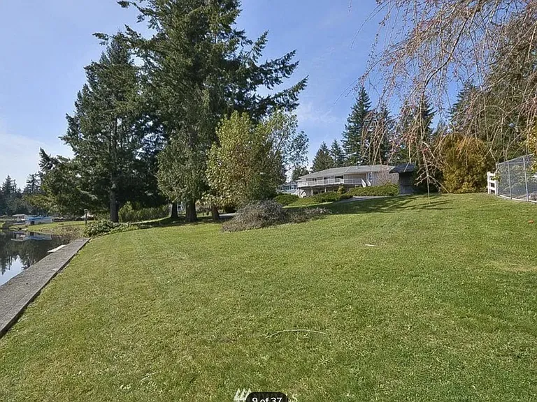 Lawrence Pl SE — Photo 11