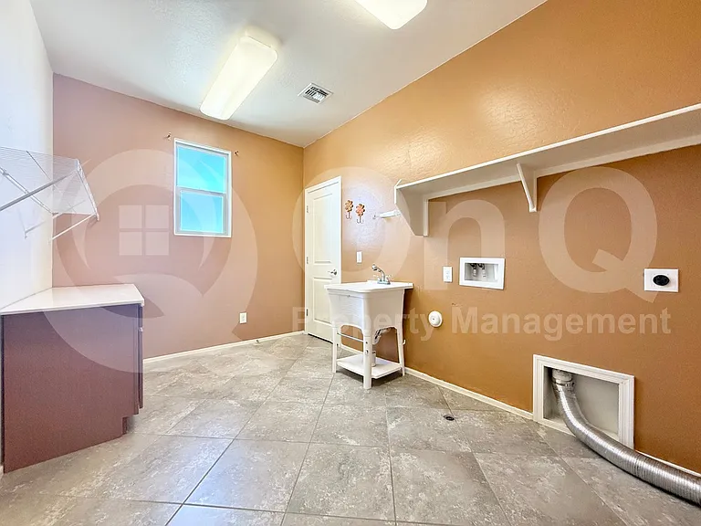 22933 E Silver Creek Ln — Photo 28