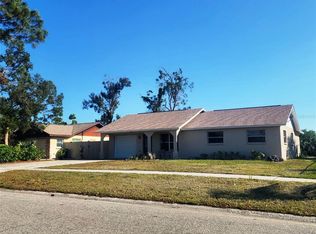 4058 Gatewood Dr, Sarasota, FL 34232