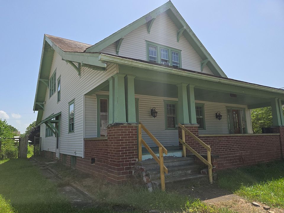 1st image of 11237 Main St