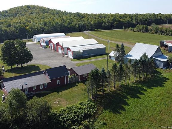 3rd image of 621 Moose Mountain Rd