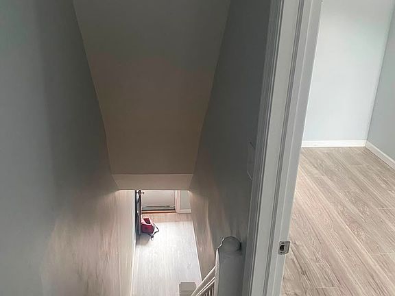 4th image of 346 McKnight St