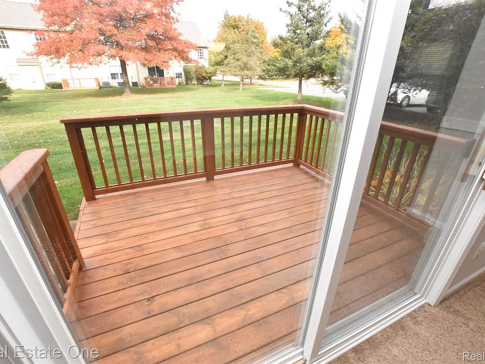 169 S Vista, photo 12