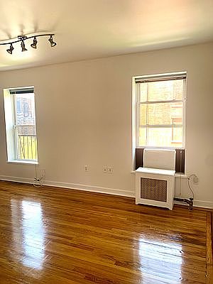1st image of 164 Thompson St APT 8