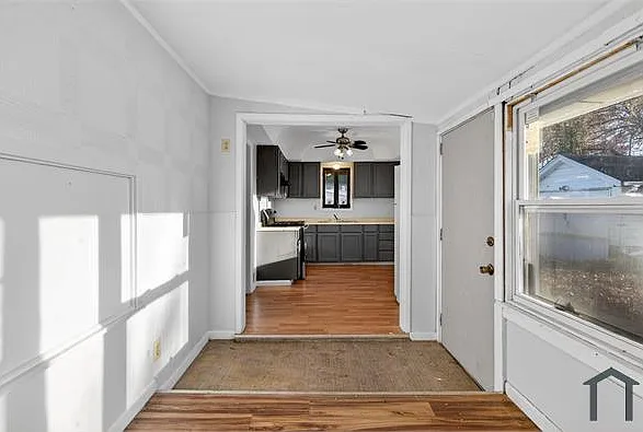 2 bed, $1,150 — Photo 3