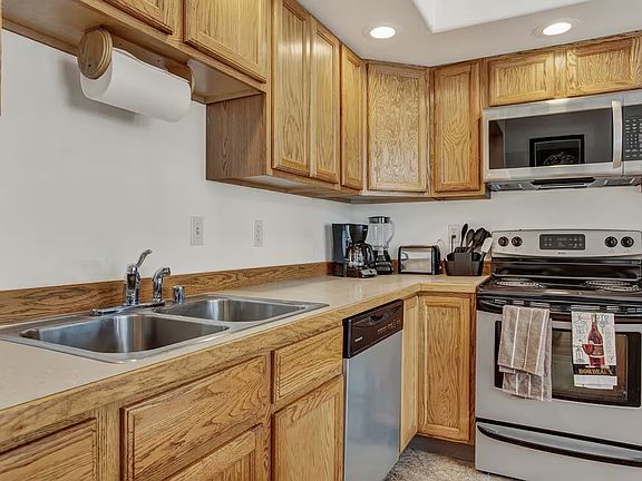 4th image of 1006 San Fernando St Unit A