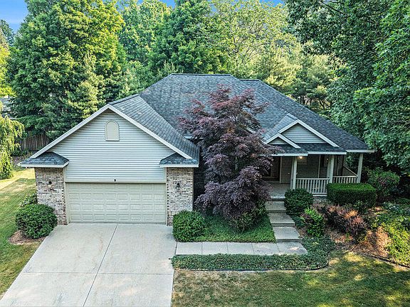 5th image of 556 N Shore Dr Lot 5