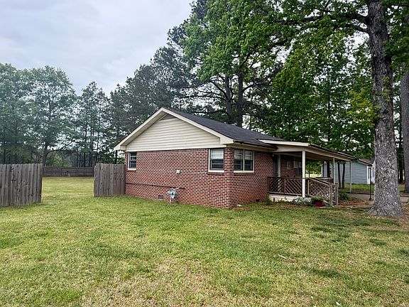 5th image of 1505 Hatley Rd