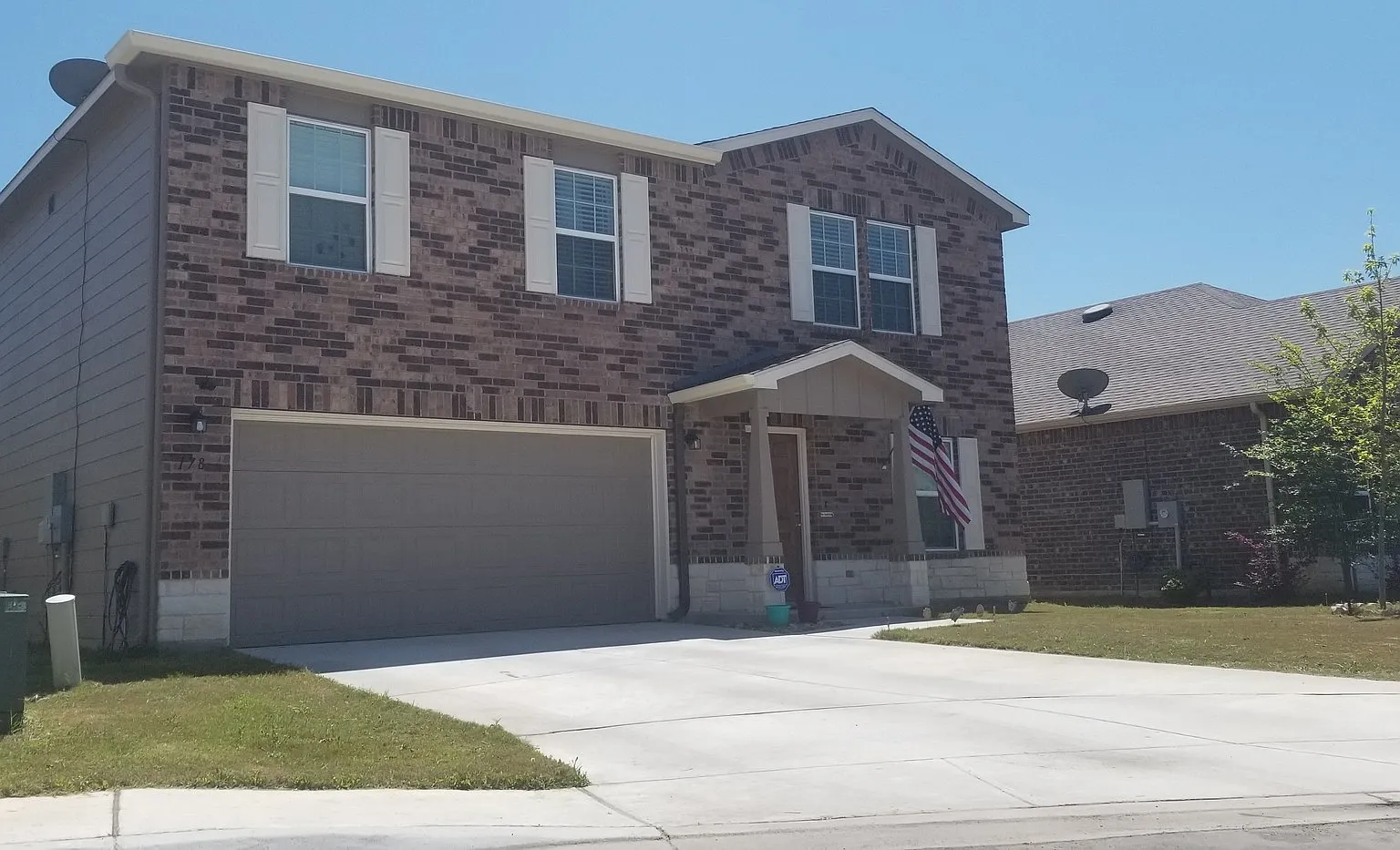 Kensington Ranch built in 2017 5 bedroom 2.5 bath. Bedroom on 1st floor. — Photo 3