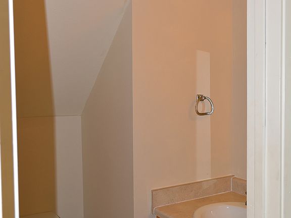 5th image of 3027 SE 38th Ct