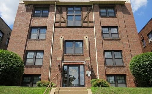 1st image of 1299 Grand Ave APT 011