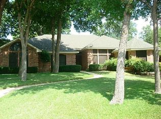 1116 Bishops Park St, Denton, TX 76205