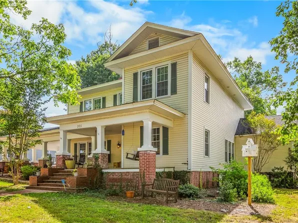 301 Bryan St, Stoneville, NC 27048