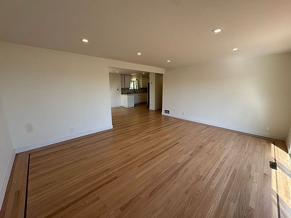 5th image of 330 Poplar Ave