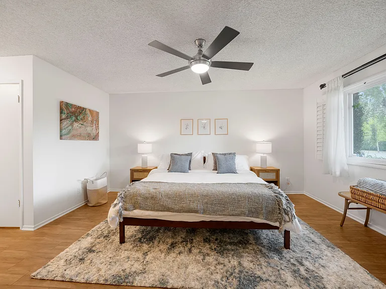 612 Calle De Los Amigos — Photo 11