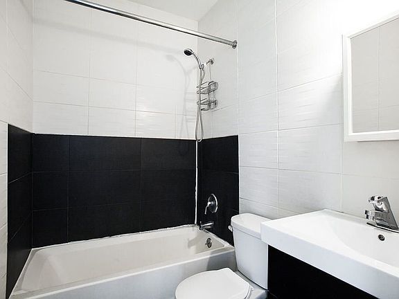 3rd image of 213 Wyckoff Ave #1A
