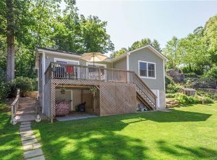 11 Brookside Trl, Pound Ridge, NY 10590