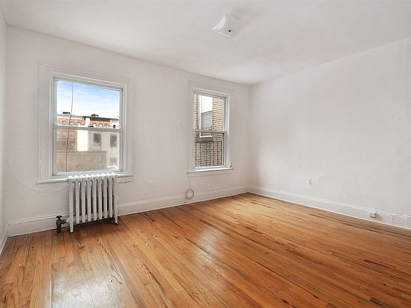 4th image of 75 Herkimer St