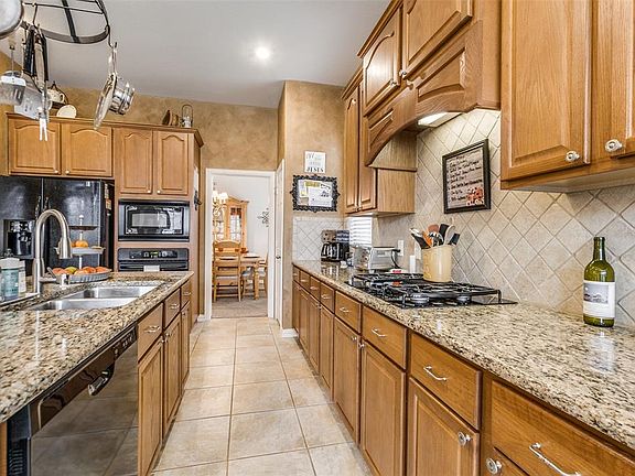 5th image of 2815 Independence Dr