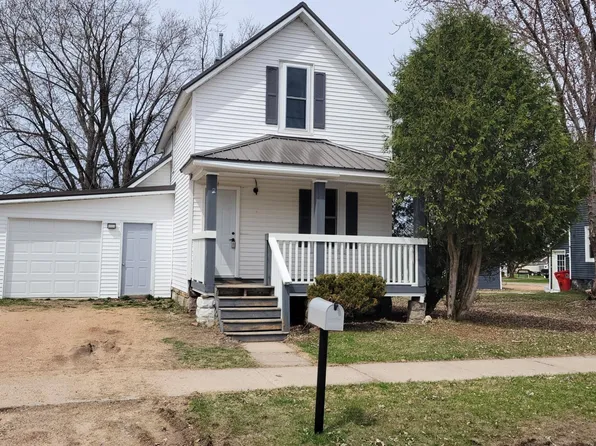 1320 Arctic St, Antigo, WI 54409