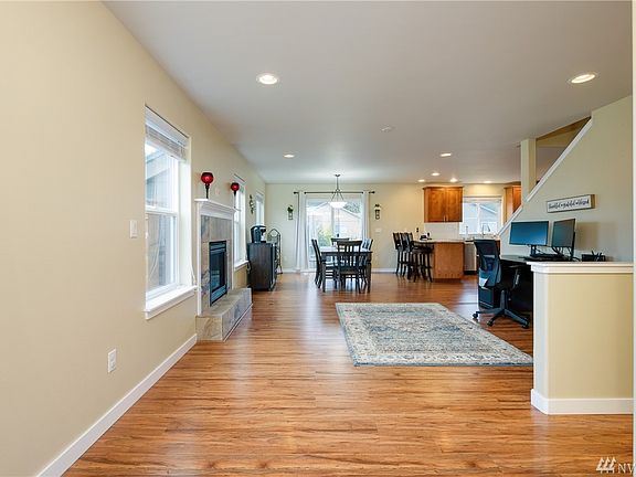 4th image of 10412 Galleon Pl NW