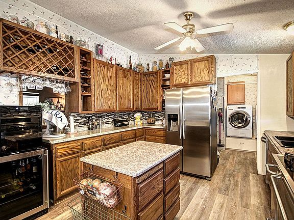 5th image of 147 Village Cir #147