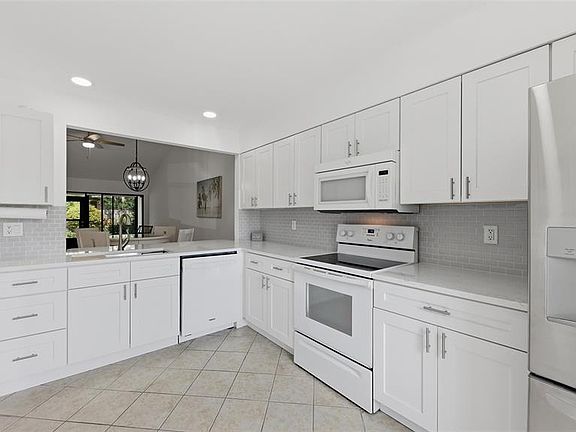 5th image of 6050 28th St W