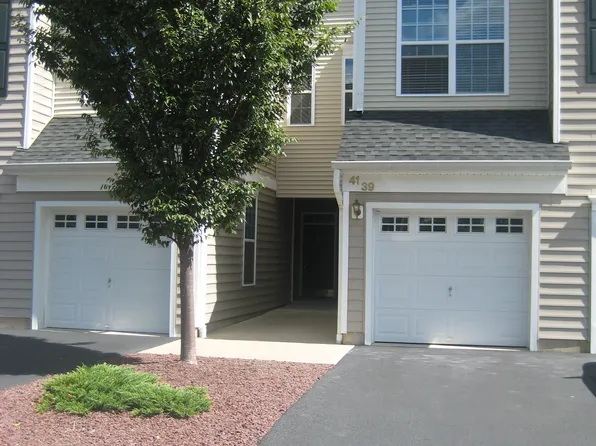 39 Swing Bridge Ln, South Bound Brook, NJ 08880