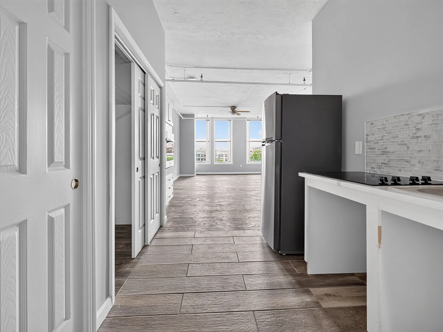 Studio, 559 sqft, $1,825 — Photo 1