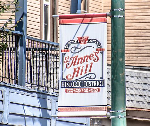 3rd image of 132 La Belle St
