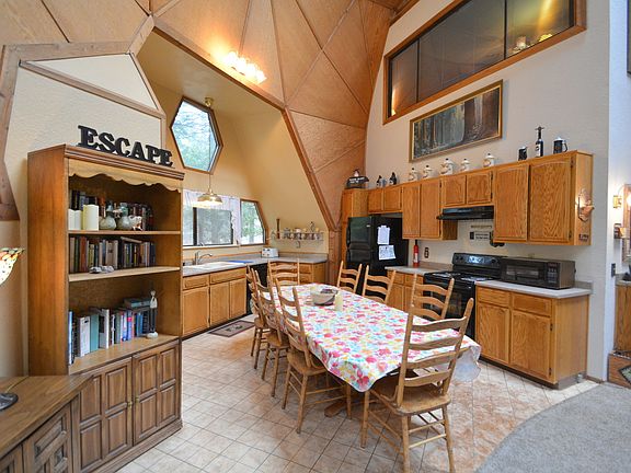 4th image of 1678 Wawona Way